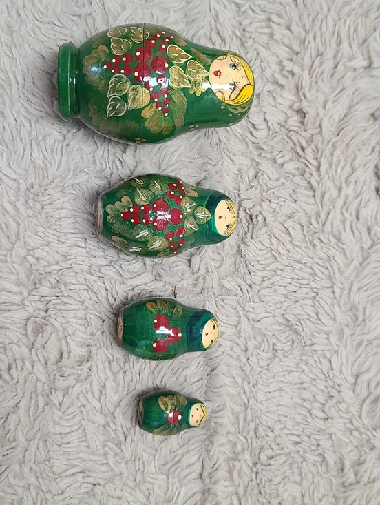 Green Russian Matryoshka Doll Holiday Decor, Set Of 4 Nesting Dolls - Picture 5 of 8